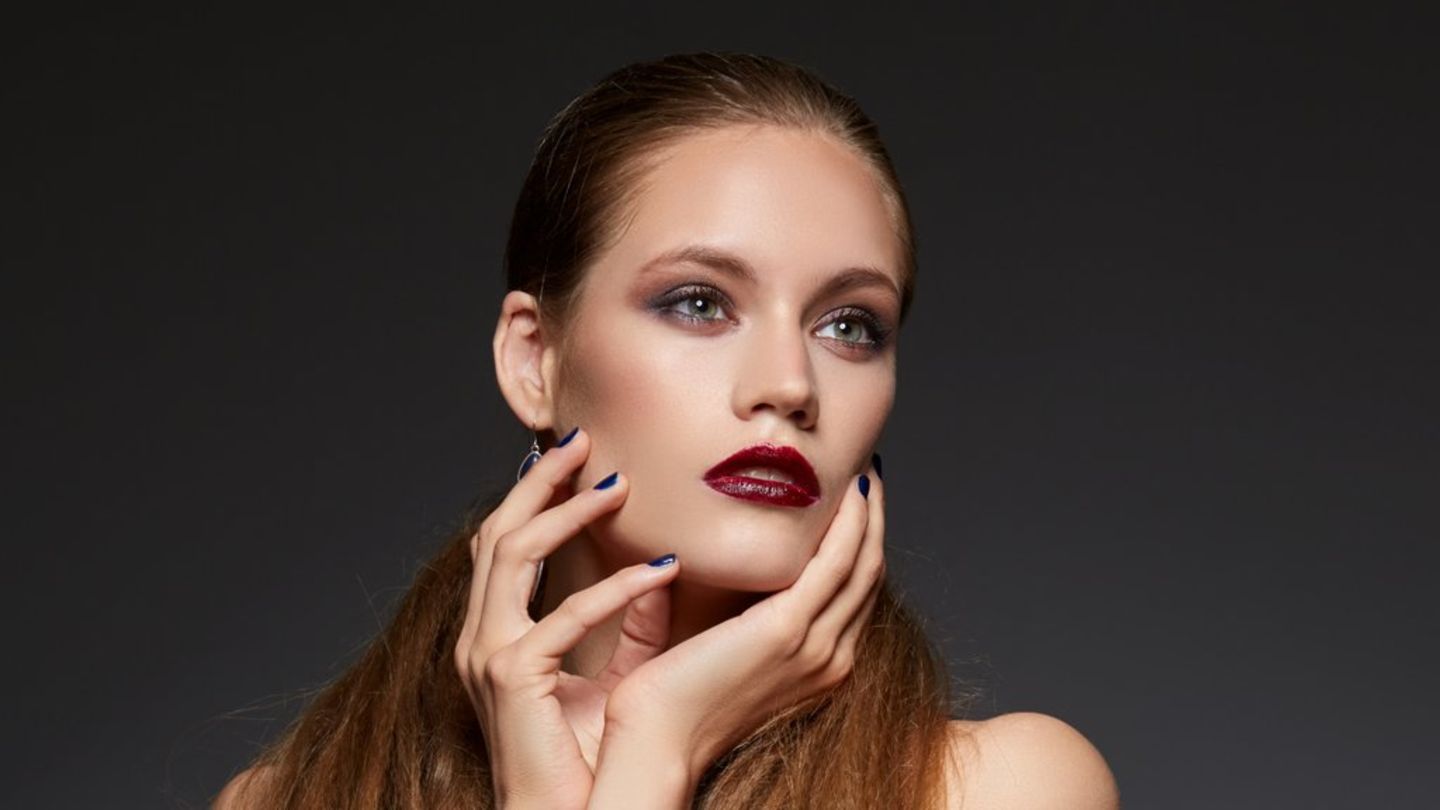 „Clean Grunge Make-up“: Anleitung zum Nachschminken