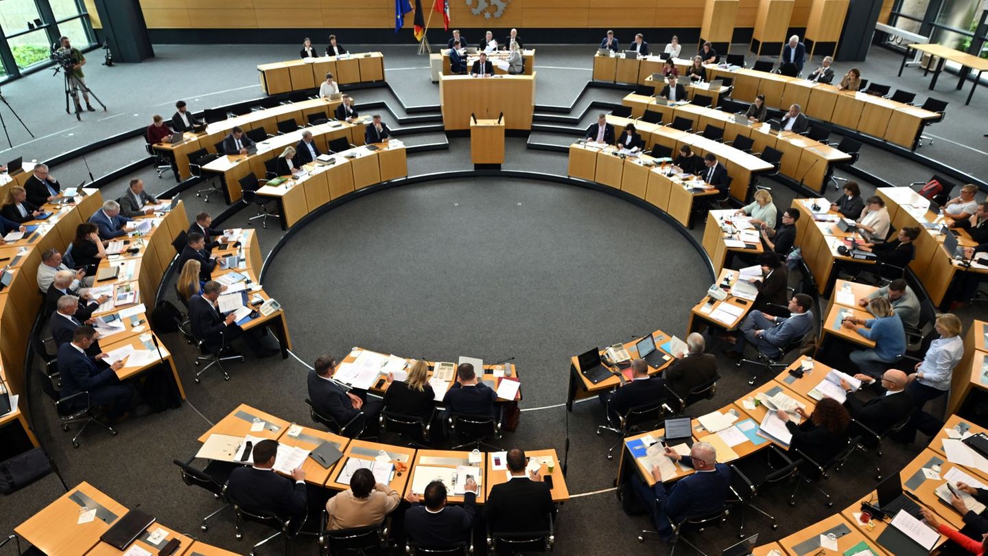 Landesfinanzen: Thüringen plant neuen Ausgabenrekord – Haushalt im Landtag