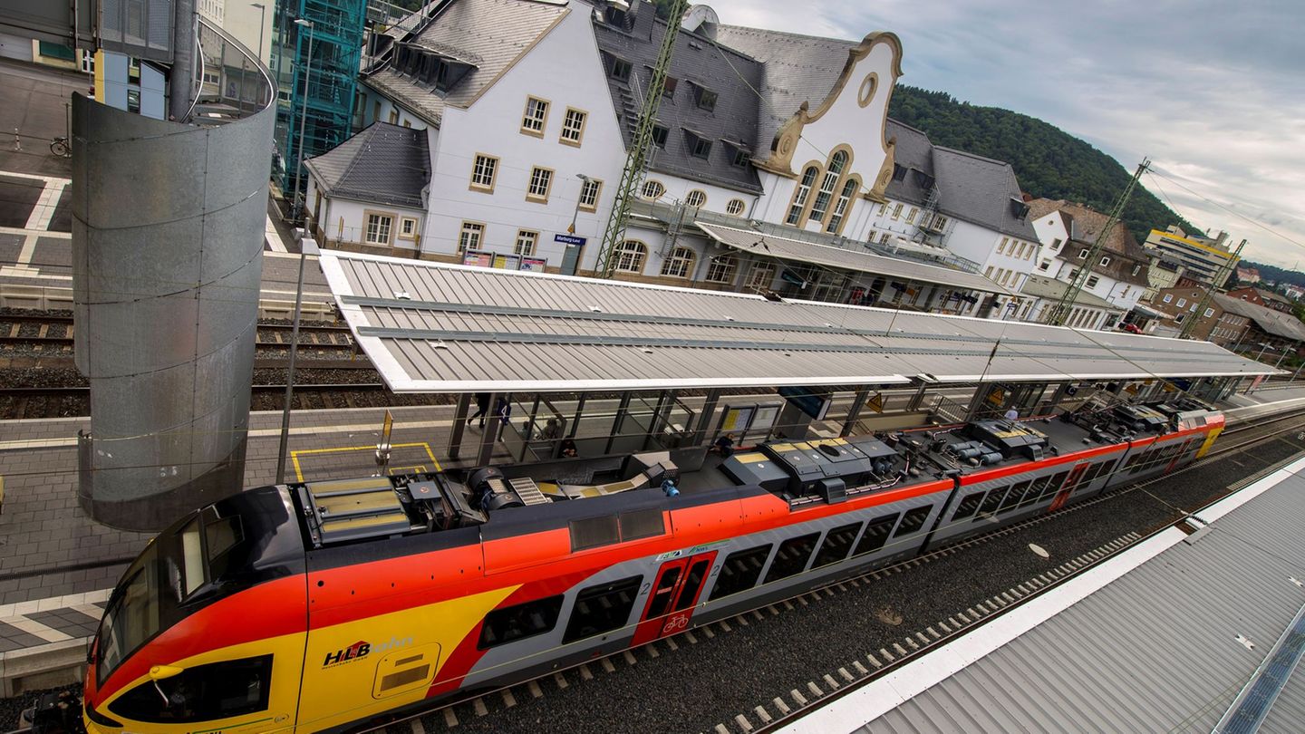 Verkehr: Ärger für Pendler: Hessische Landesbahn ringt mit Baustellen