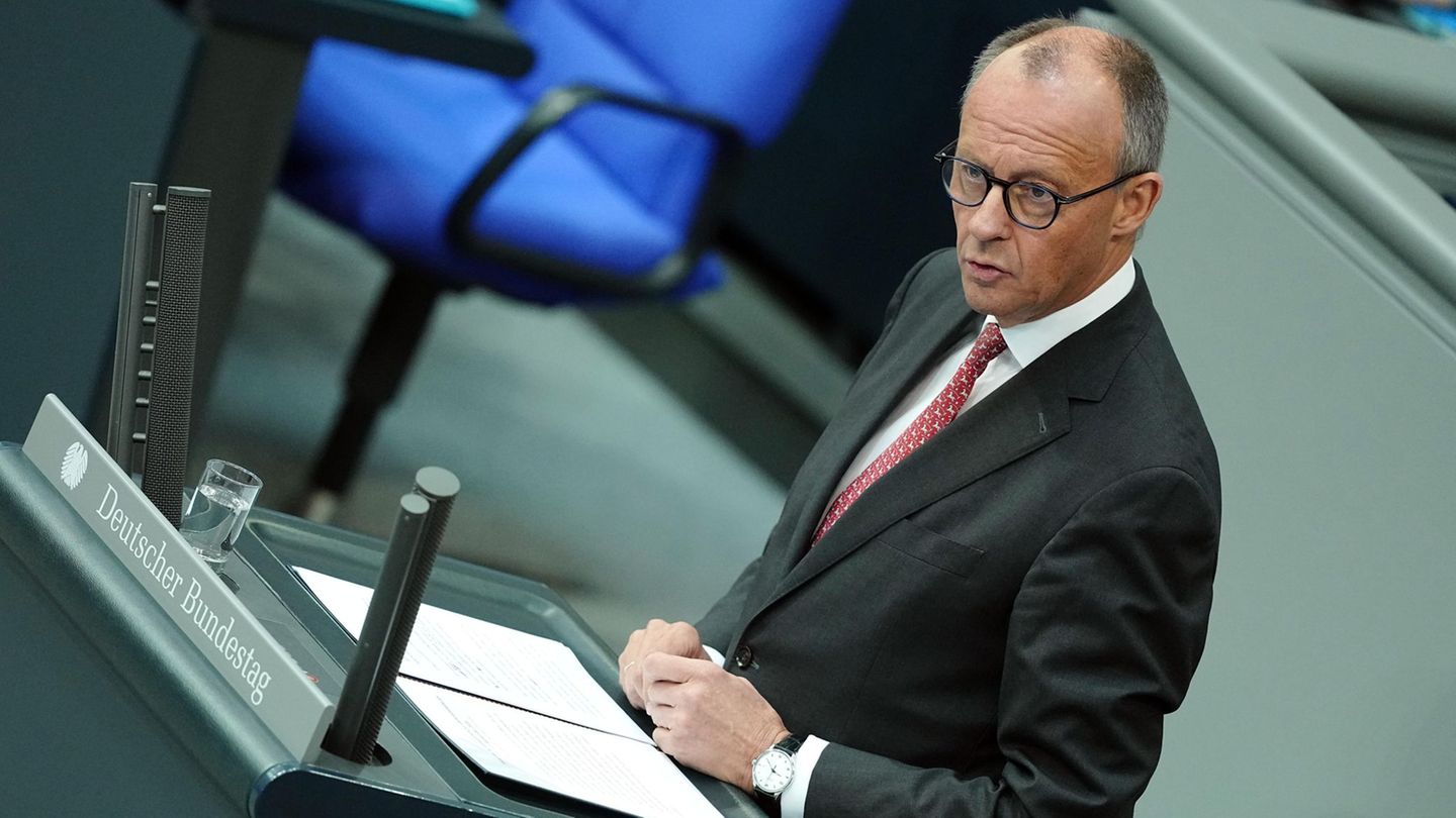 Generaldebatte: Berlin statt New York: Merz setzt aufs Heimspiel