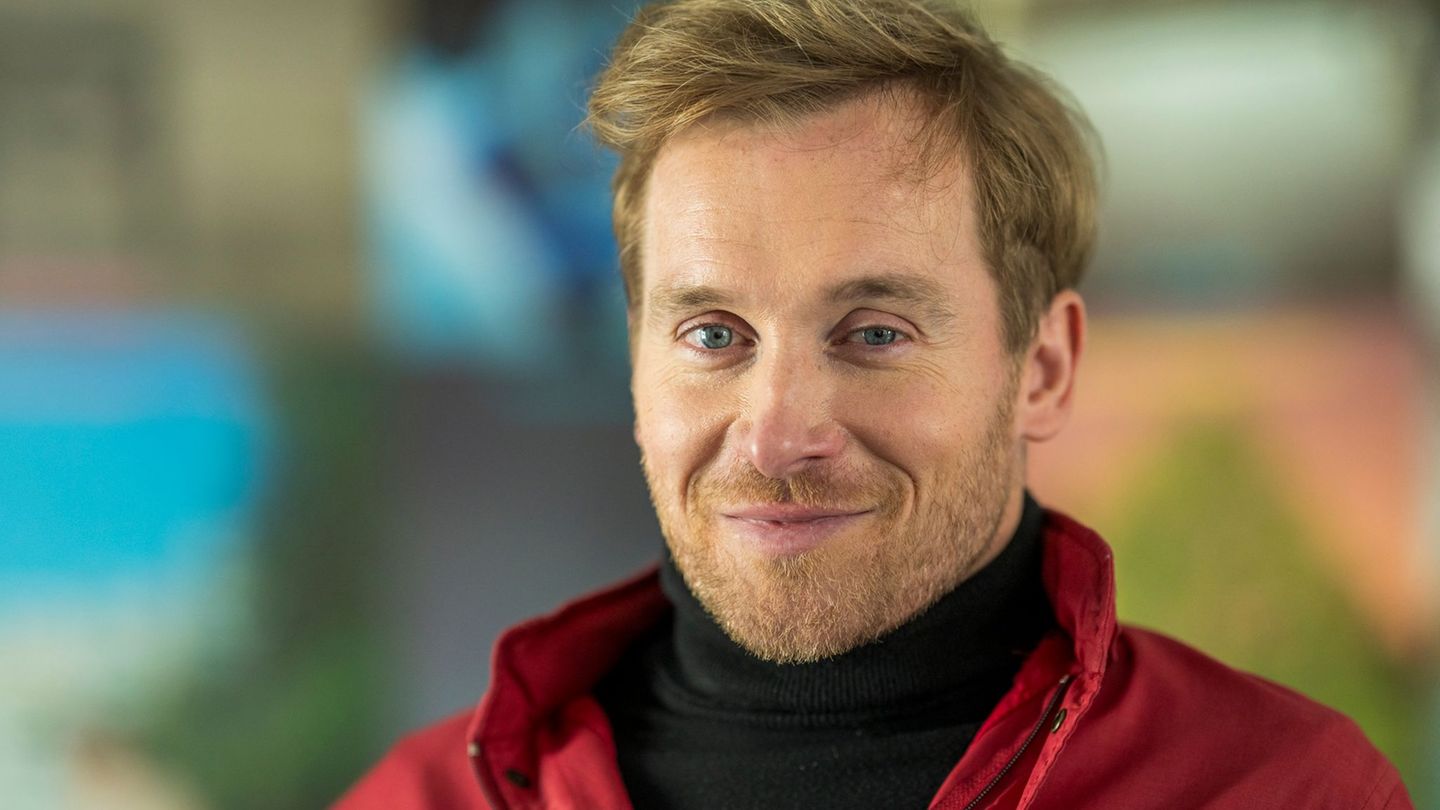 Fernsehen: Samuel Kochs Unfall vor Gericht – War er unfallversichert?