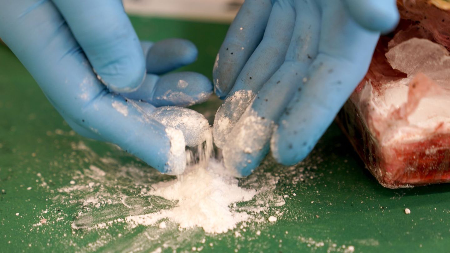 Drogenhandel: Kokainhandel – Polizei nimmt Mann während Freigangs fest