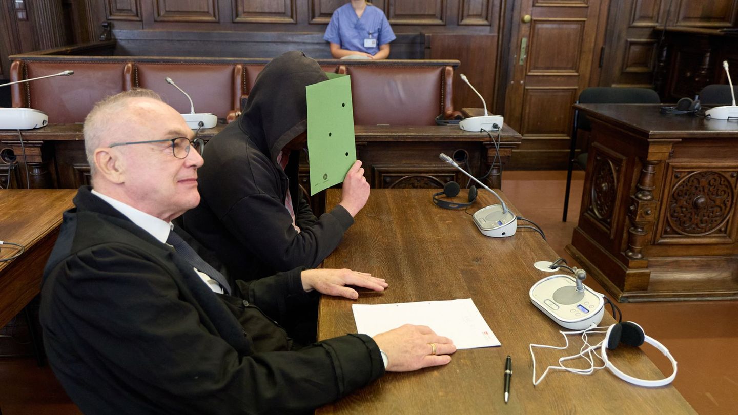 Justiz: Mutter erstochen – Sohn in Psychiatrie eingewiesen