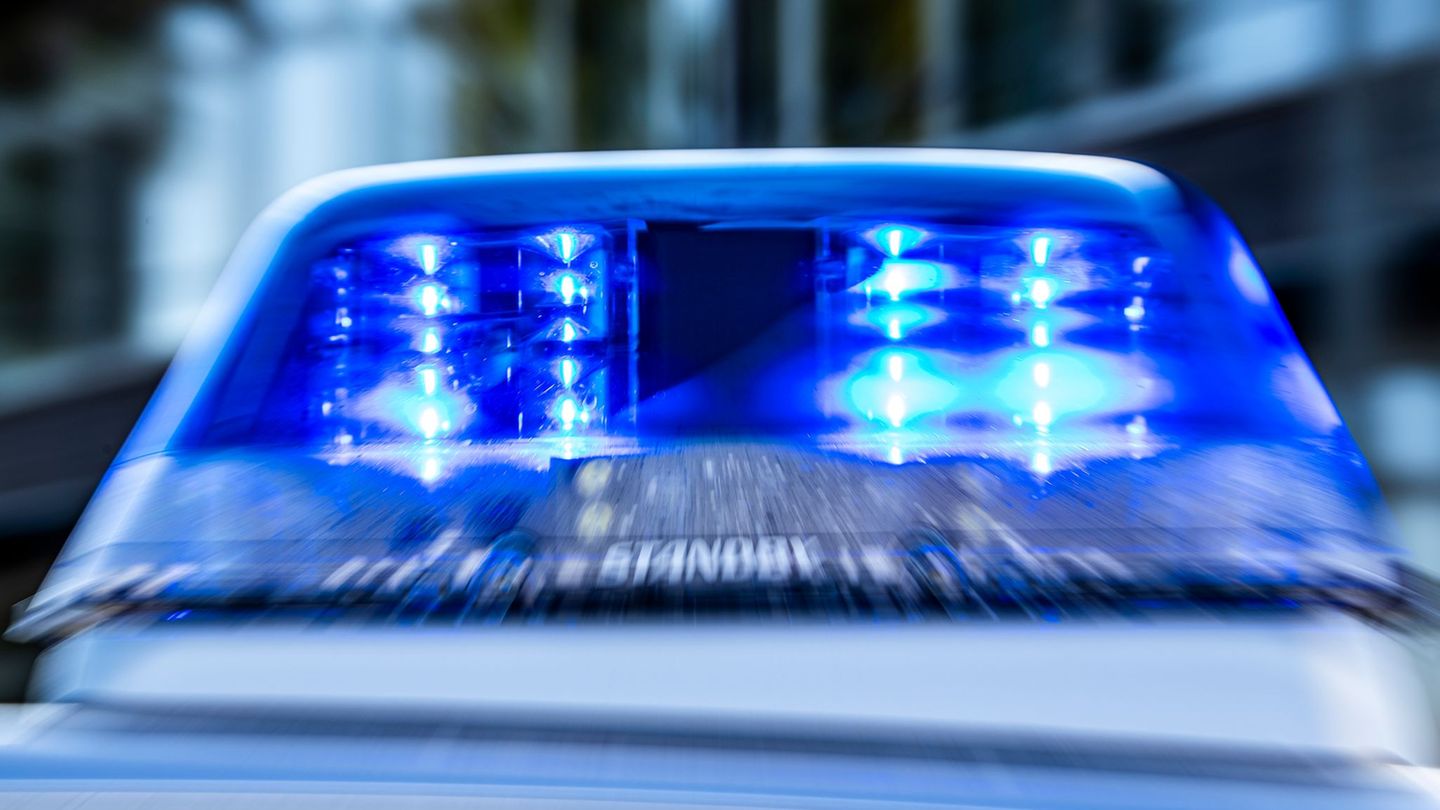 Unfall in Hamburg: Kind prallt mit Mofa zusammen und verletzt sich schwer