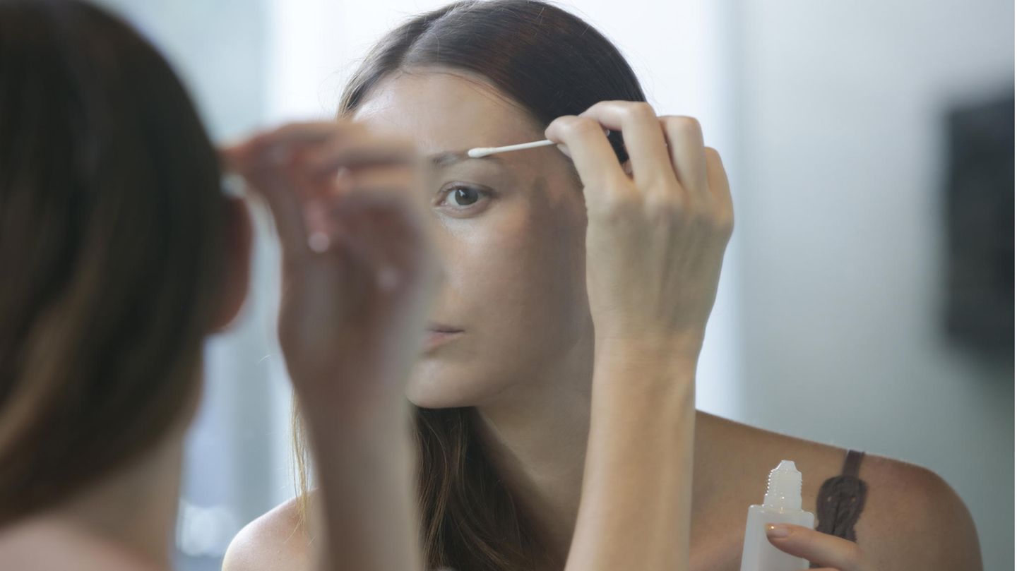 Kosmetik-Trend: Augenbrauen Serum: Die besten Produkte für volle Brauen