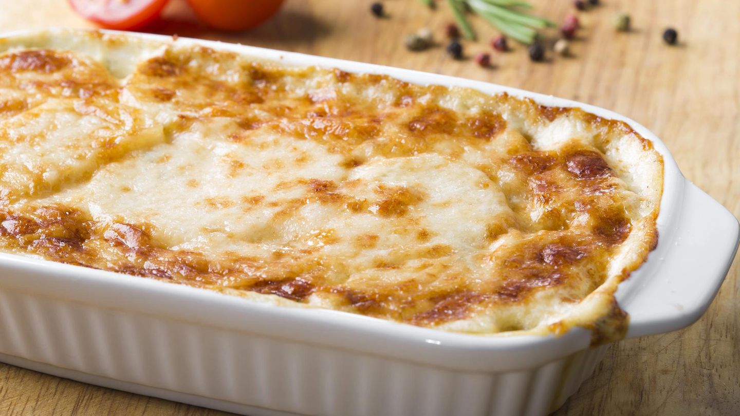 Kocht sich wie von selbst: Flinkes Rezept für den Feierabend: One-Pot-Kartoffelgratin mit nur fünf Zutaten