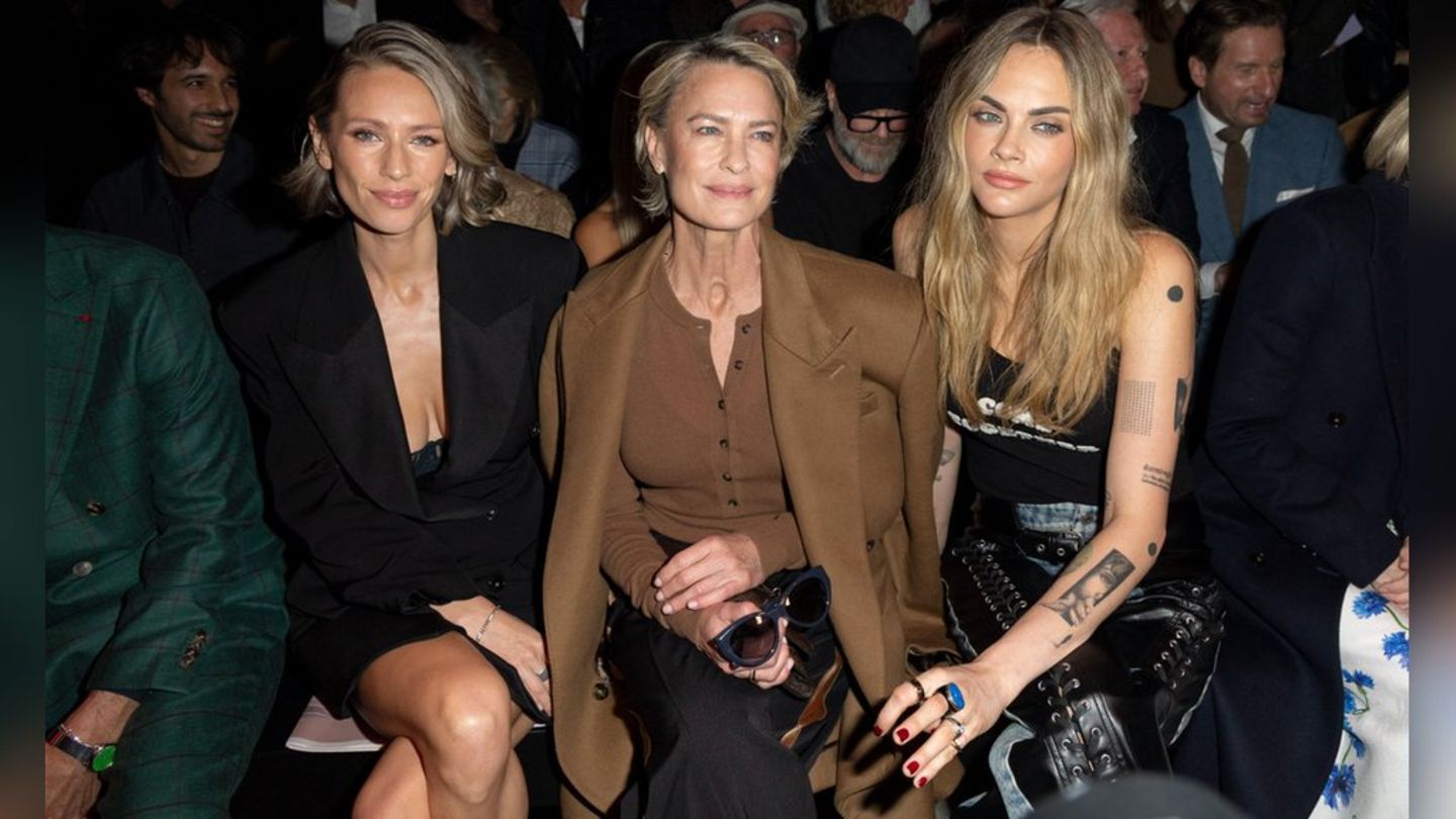 Robin Wright und Tochter Dylan Penn: Gemeinsamer Auftritt bei Paris Fashion Week