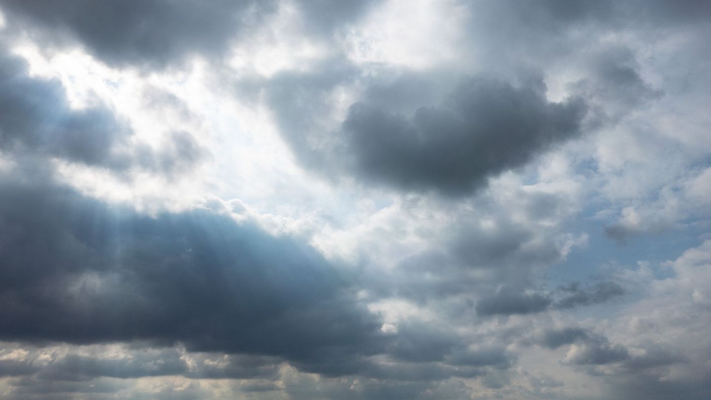 Aussichten: Wolken und vereinzelt Regen in kommenden Tagen