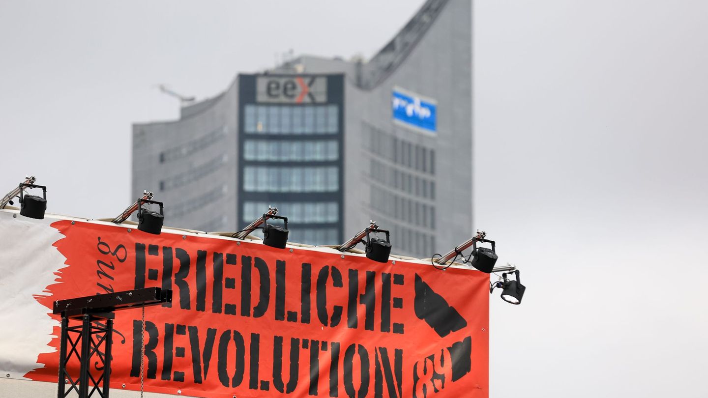 Friedliche Revolution: Grundstein für Leipziger Einheitsdenkmal wird gelegt