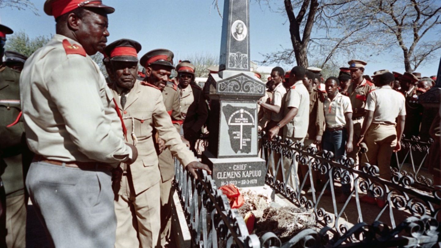Bundesregierung bleibt Völkermordsprozess in Namibia fern – Kritik der Linkspartei