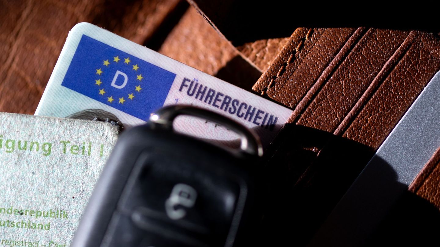 Verkehr: Billigere Führerscheine? Verkehrsminister macht Vorschläge
