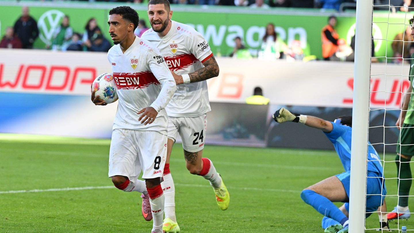 Fußball-Bundesliga: Stuttgart weiter auf Kurs: 3:0 bei desaströsen Wolfsburgern