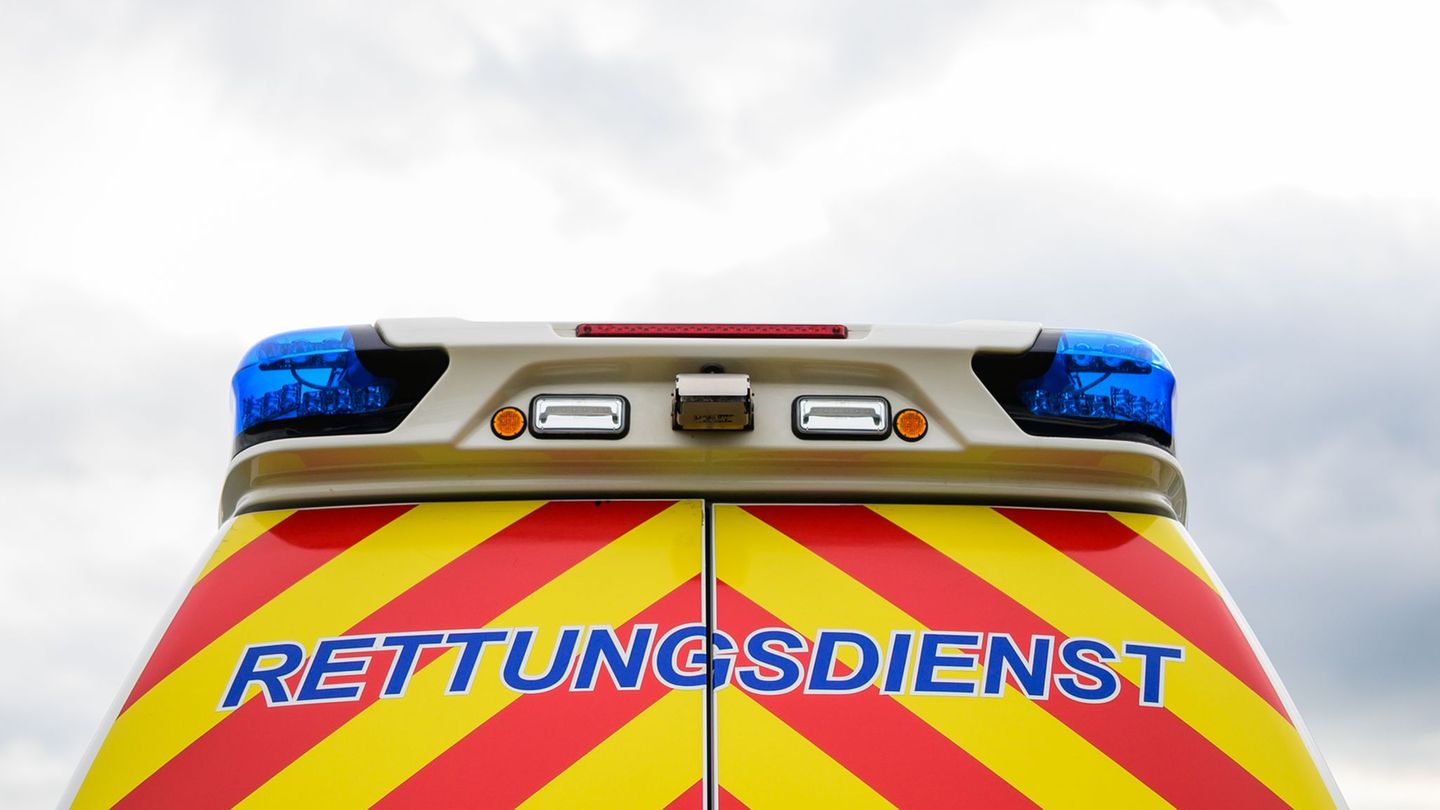Unfälle: Zwei Tote bei Unfällen – und lebensgefährlich Verletzte