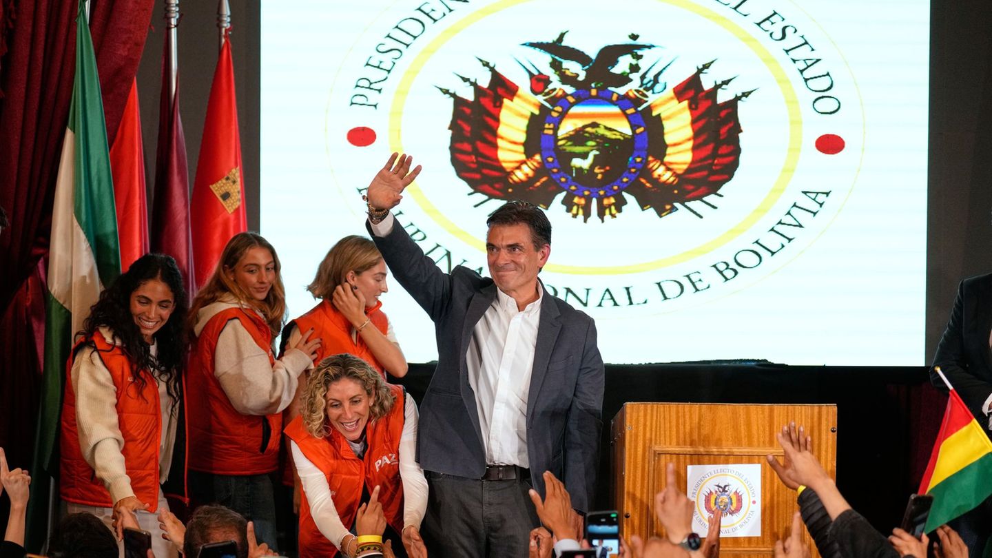 Senator wird Staatschef: Ende der linken Ära in Bolivien: Paz gewinnt Präsidentenwahl