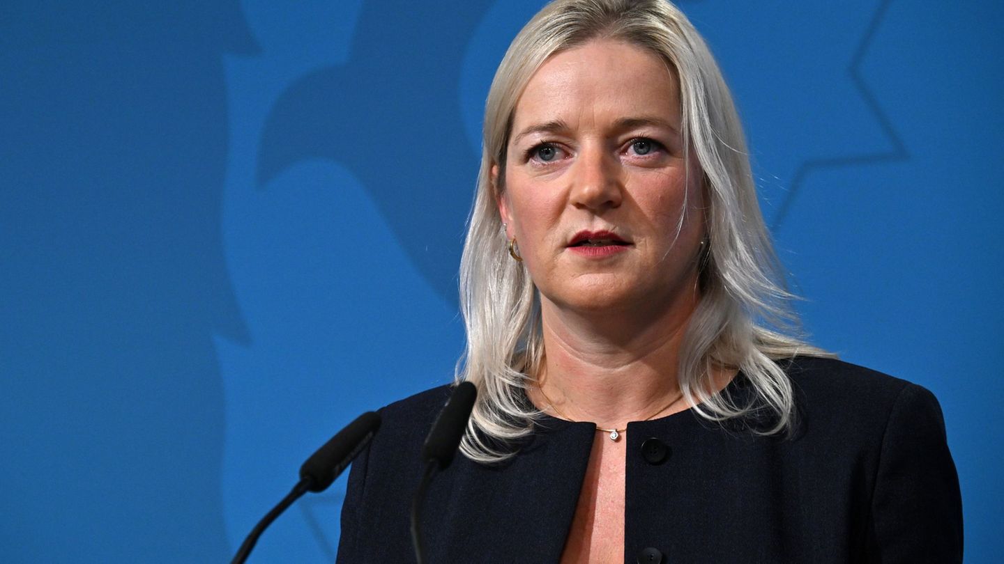 Minsterin berichtet: Mehr Verfahren, wenig Personal: Justiz unter Druck