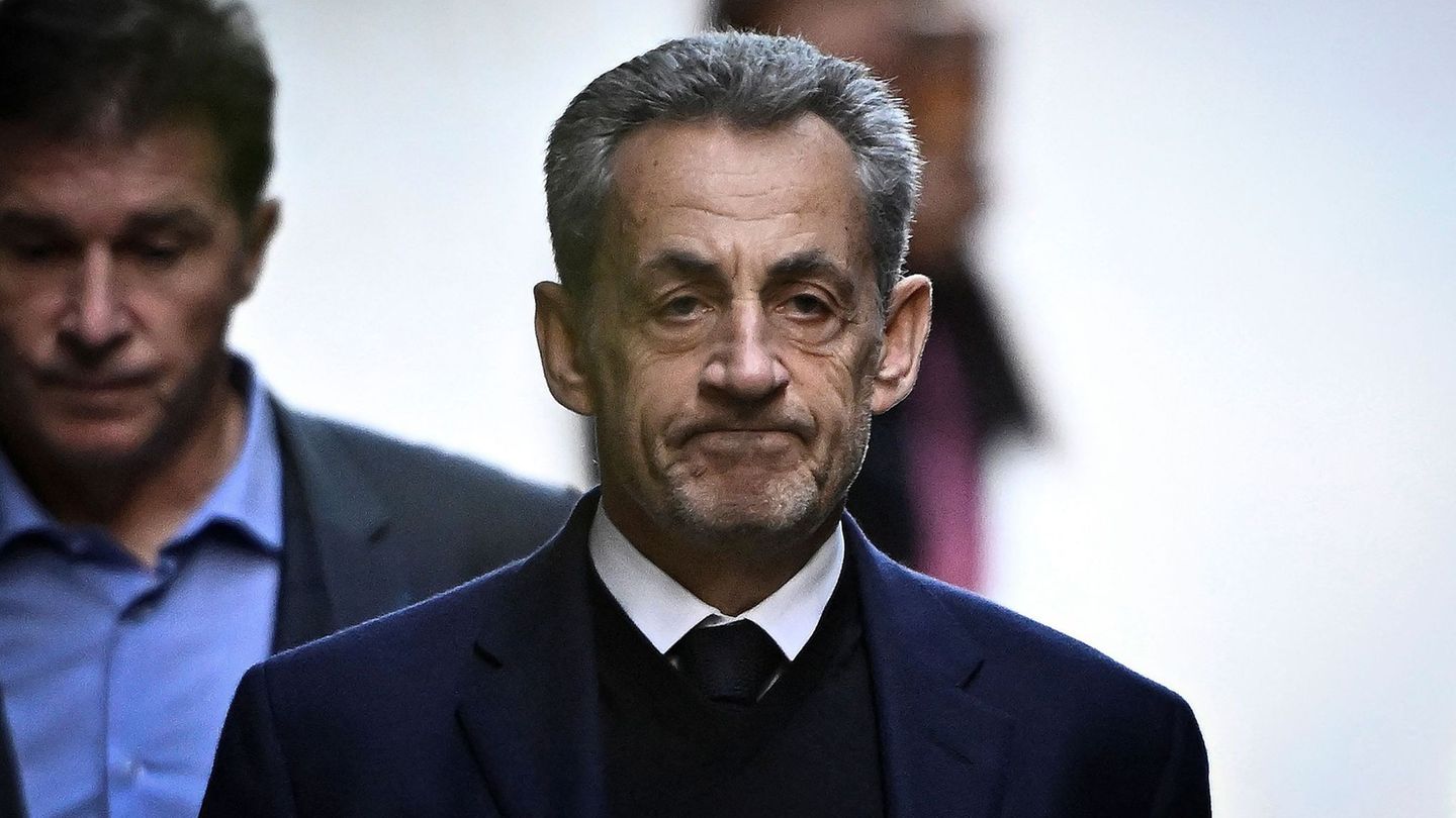 Strafe in Libyen-Affäre: Haft für Ex-Präsident Sarkozy: Was ihn in La Santé erwartet