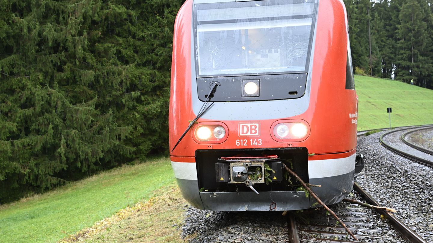 Bahn: Entgleister Zug im Allgäu – Strecke teils wieder befahrbar