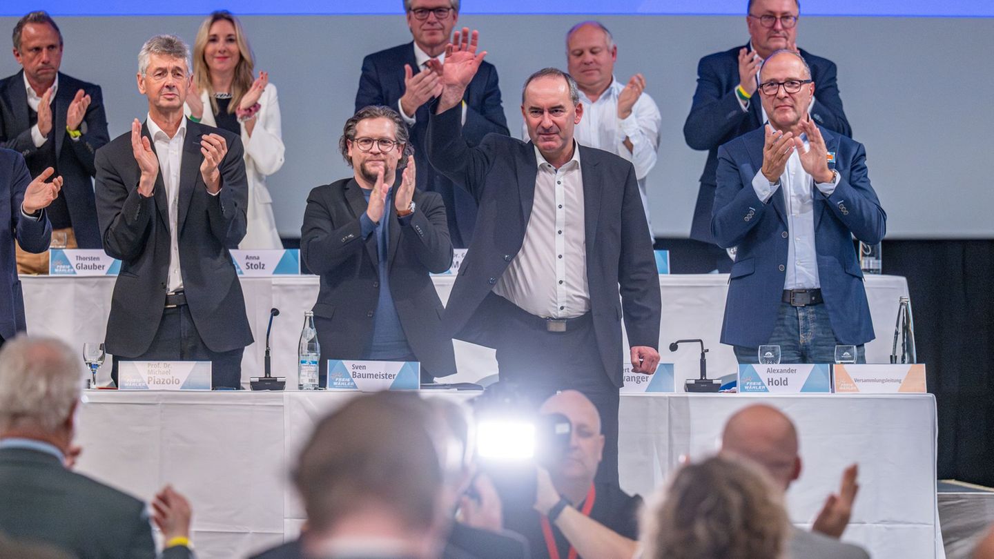 Parteien: Aiwanger bleibt Freie-Wähler-Chef – „sehr zufrieden“