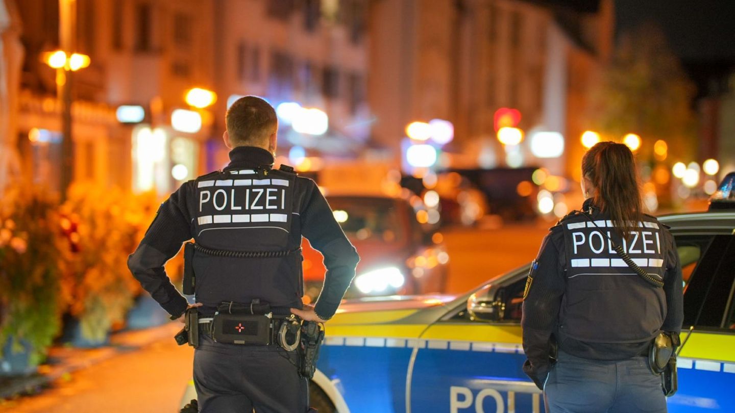 Kriminalität: Täter nach Messerangriff in Stuttgart weiter flüchtig