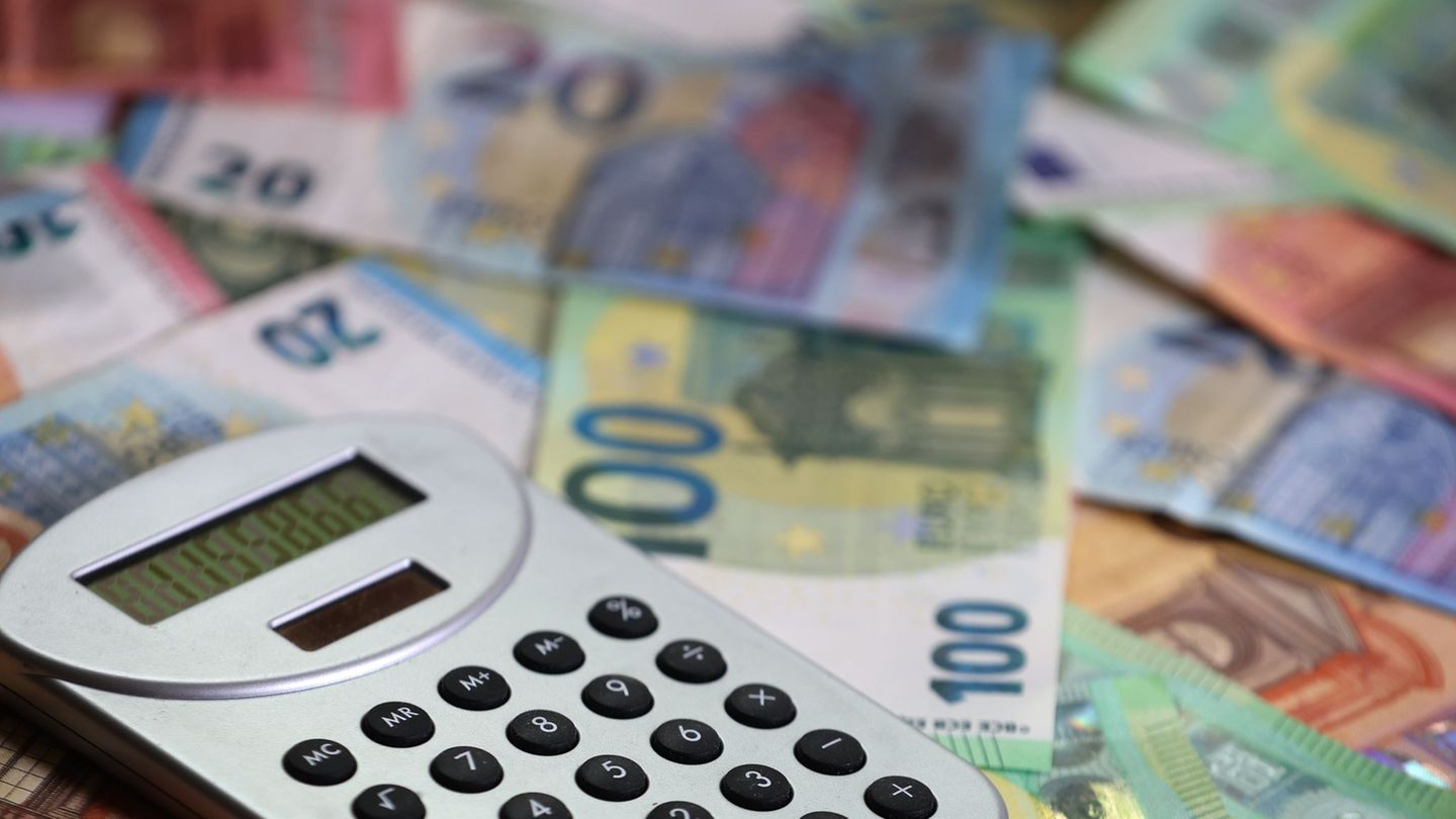 Finanzen: Mehr Steuergeld für Land und klamme Kommunen