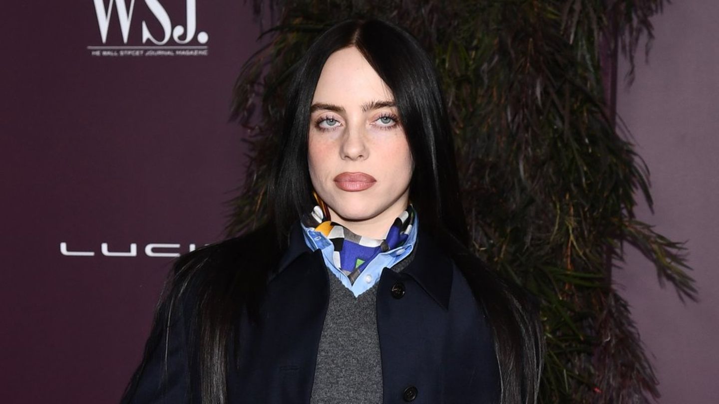 Billie Eilish kritisiert Milliardäre: Mark Zuckerberg reagiert im Publikum verlegen