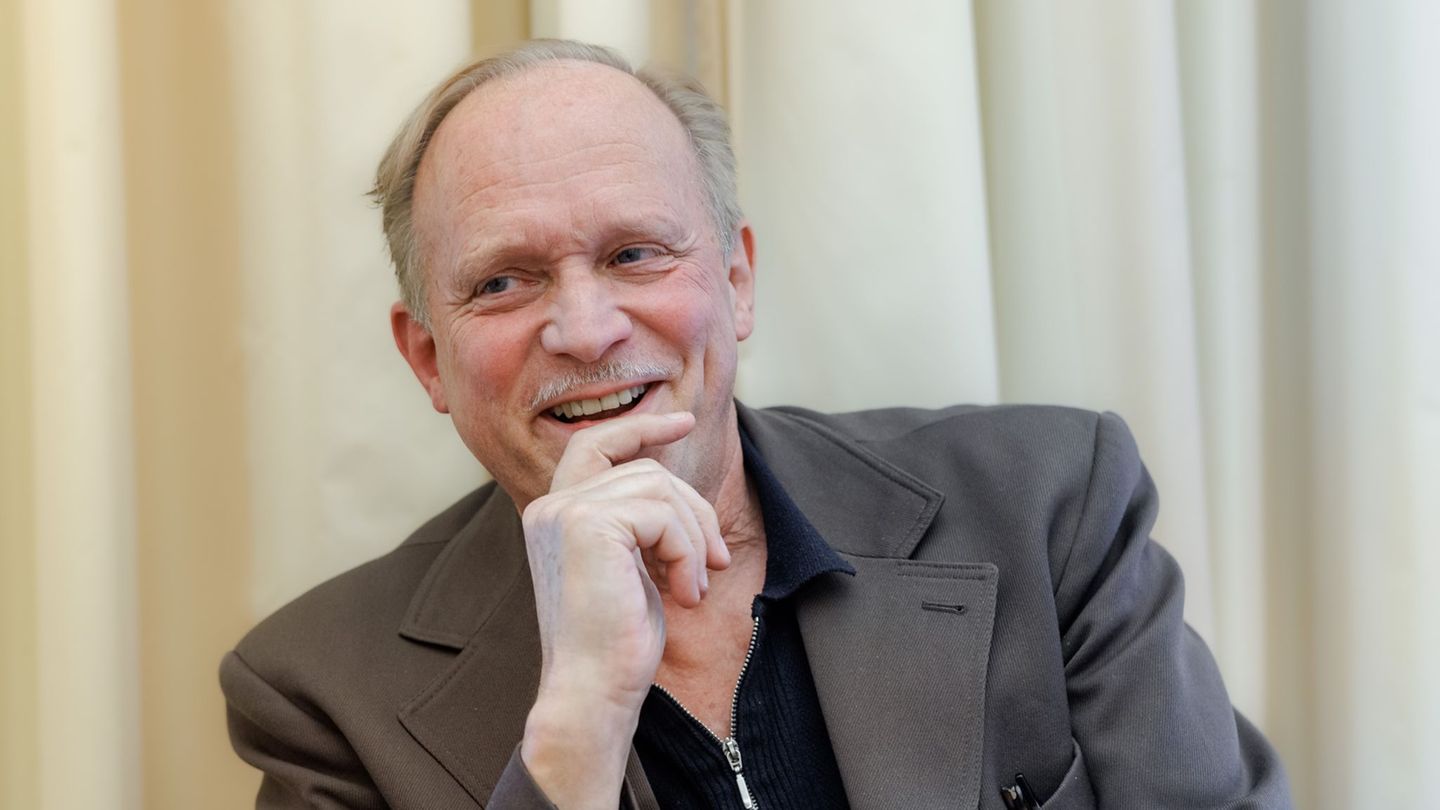 Leute: Tukur: Autofahren selbst beigebracht – ohne Führerschein