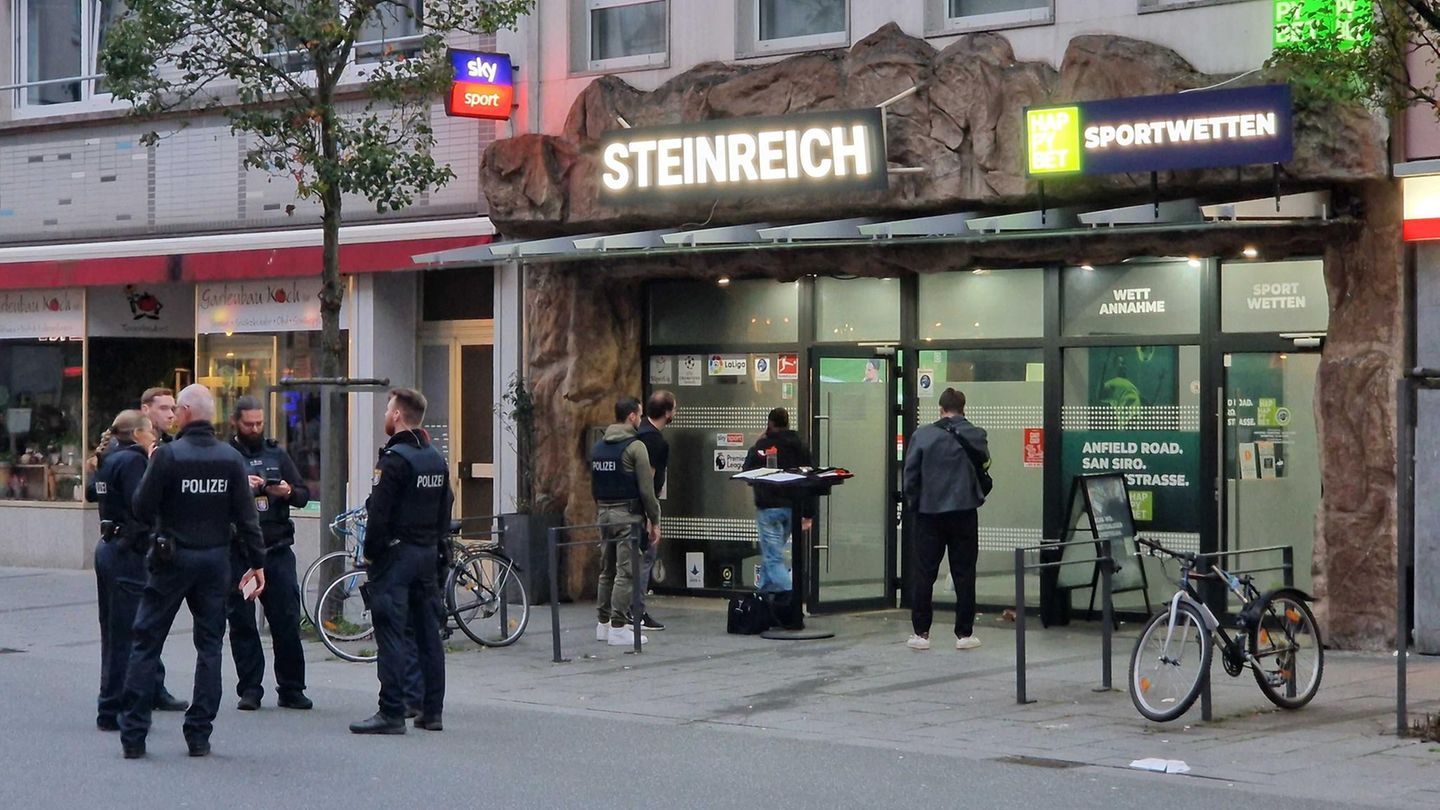 Polizeieinsatz: Gießen: Schüsse auf Marktplatz mit mehreren Verletzten – Täter flüchtig