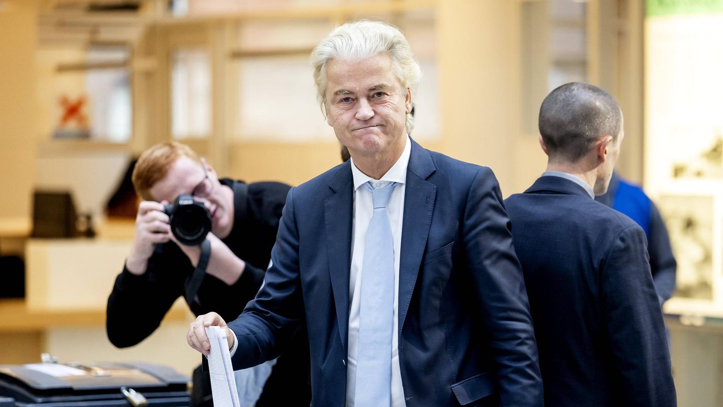 Hochrechnung: Wilders und Linksliberale in den Niederlanden gleichauf