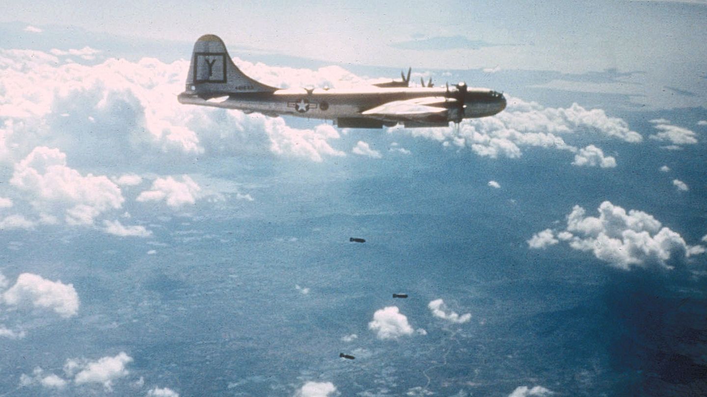 Schwarzer Donnerstag: Wie die Sowjets die „Superfestungen“ der US-Luftwaffe vom Himmel holten