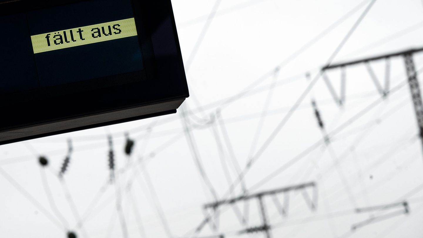 Arbeiten dauerten länger: Stellwerksschaden in Krefeld ist behoben