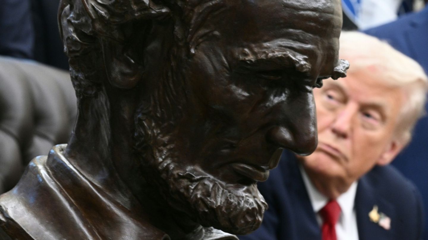 Weiterer Umbau des Weißen Hauses: Trump lässt Lincoln-Badezimmer renovieren