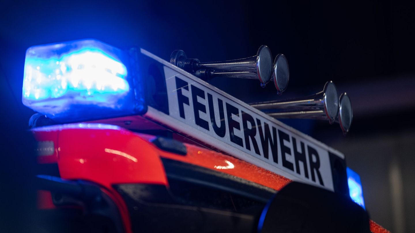 Rhein-Erft-Kreis: Mann stirbt bei Brand in Wohnung