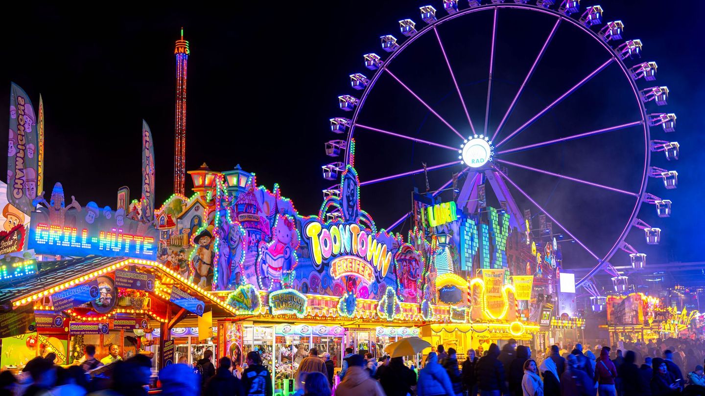 Ende der fünften Jahreszeit: Letzter Rundgang – Freimarkt endet mit Trauerzug und Rosen