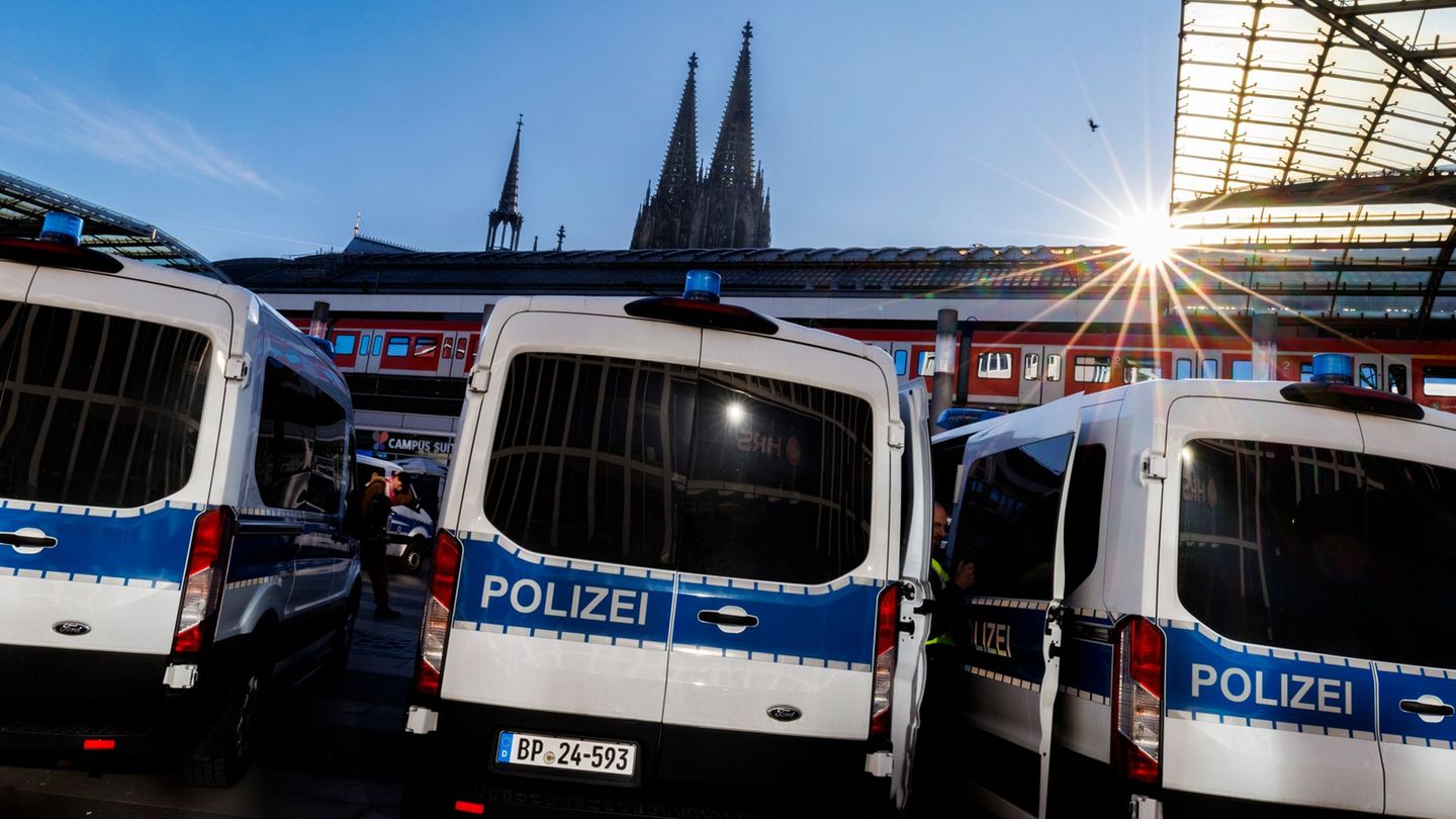 Ausschreitungen: Polizei ermittelt: Schlägerei zwischen BVB- und Schalke-Fans