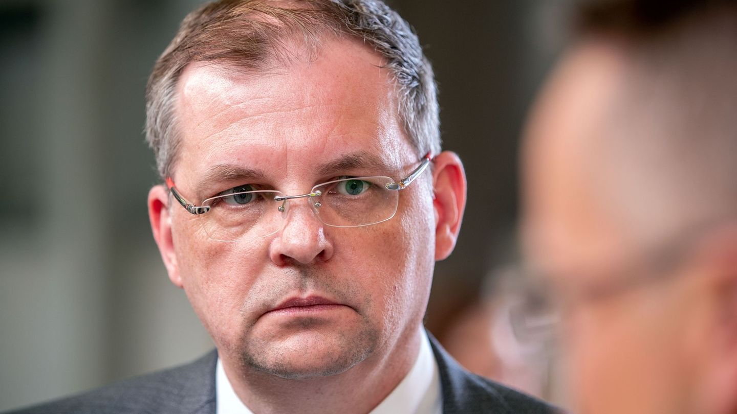 Konjunkturumfrage: Reformstau und Kostendruck – Konjunktur kommt nicht in Fahrt