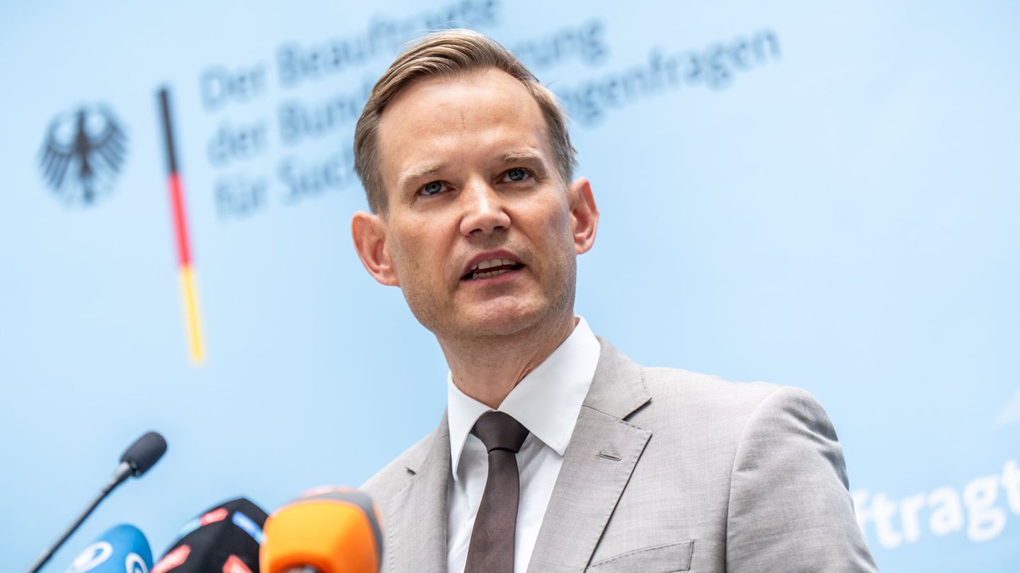 Unterhaltung: Drogenbeauftragter Streeck nennt Haftbefehl-Doku „berührend“