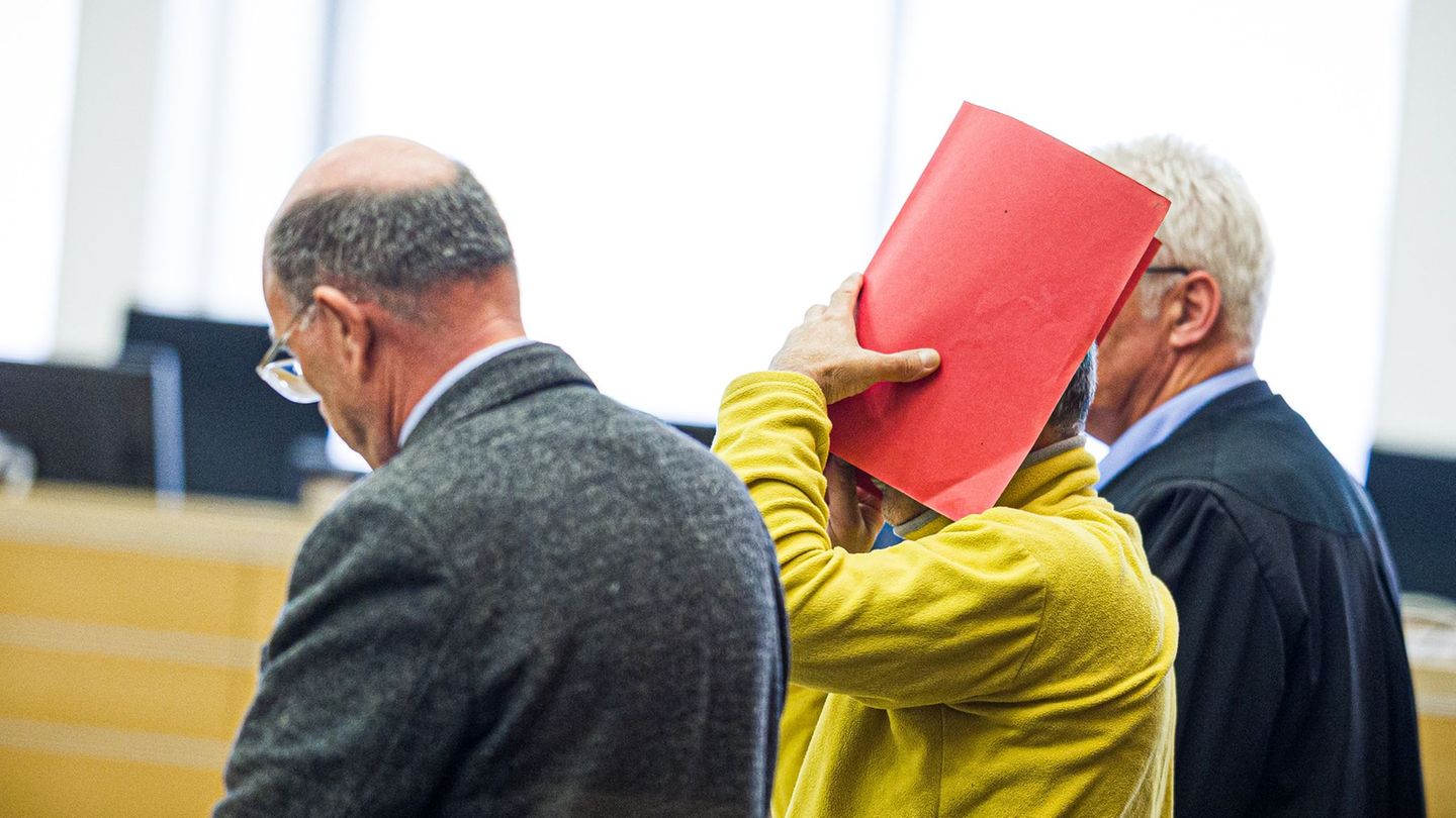 Mordprozess: Ließ er seine Frau verbrennen? – 50-Jähriger vor Gericht