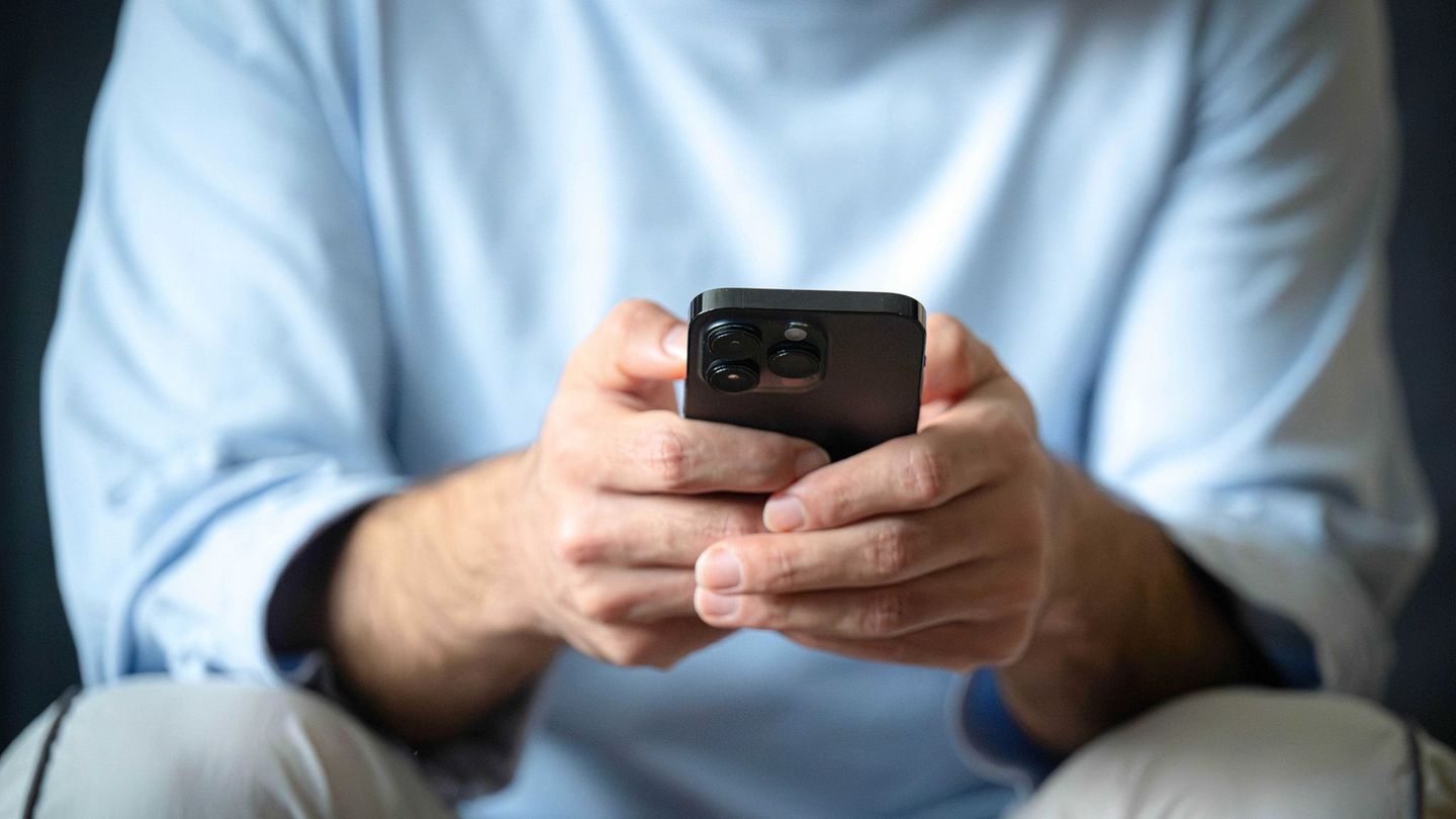 Schockanruf: Mehrere Zehntausend Euro an falschen Polizisten übergeben