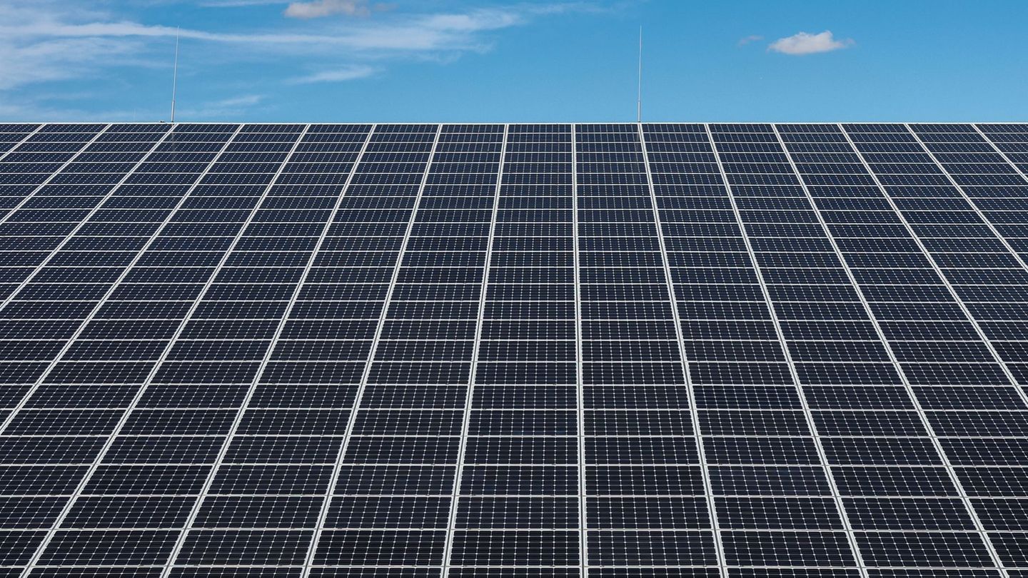 Erneuerbare Energien: Neue Fördergelder: Solarstrom gemeinsam nutzen und sparen