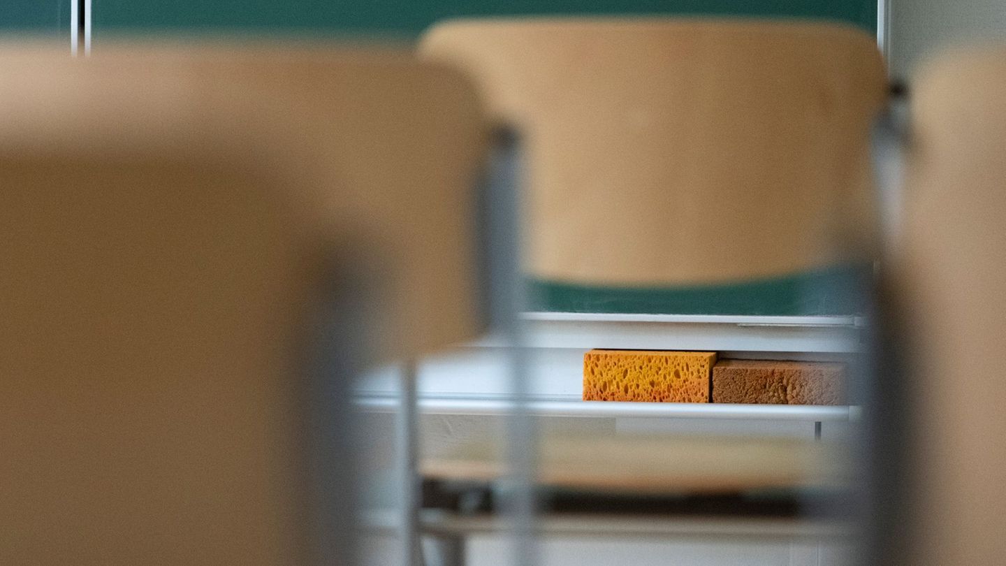 Schulen: Abi-Motto-Eklat aufgeklärt – Schulen spiegeln Polarisierung