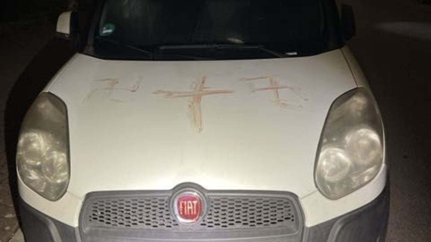 Hanau: Autos und Häuser mit menschlichem Blut beschmiert – Polizei ermittelt
